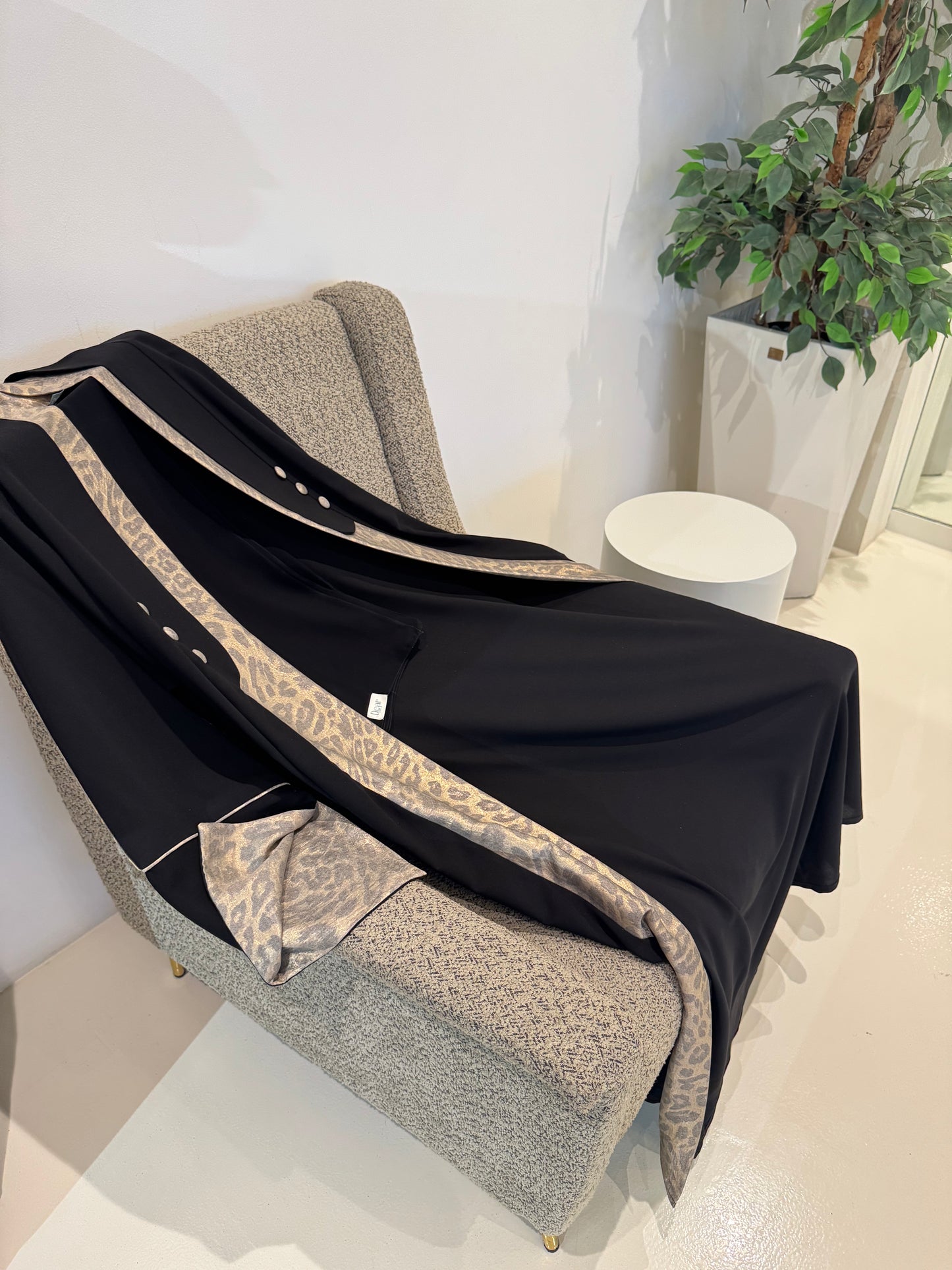 Tiger Abaya